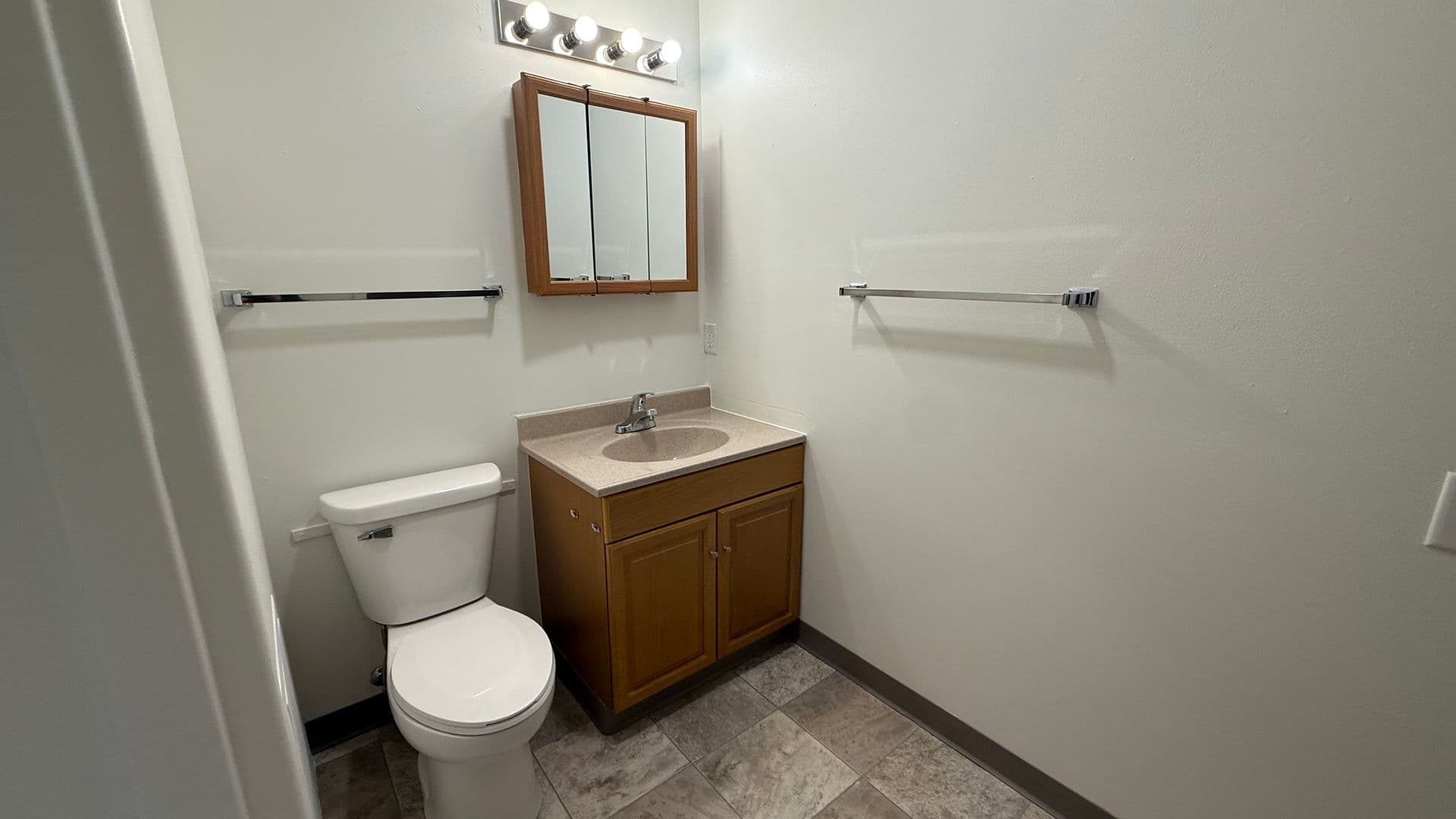 Elkhorn Village Apartments 18 of 43