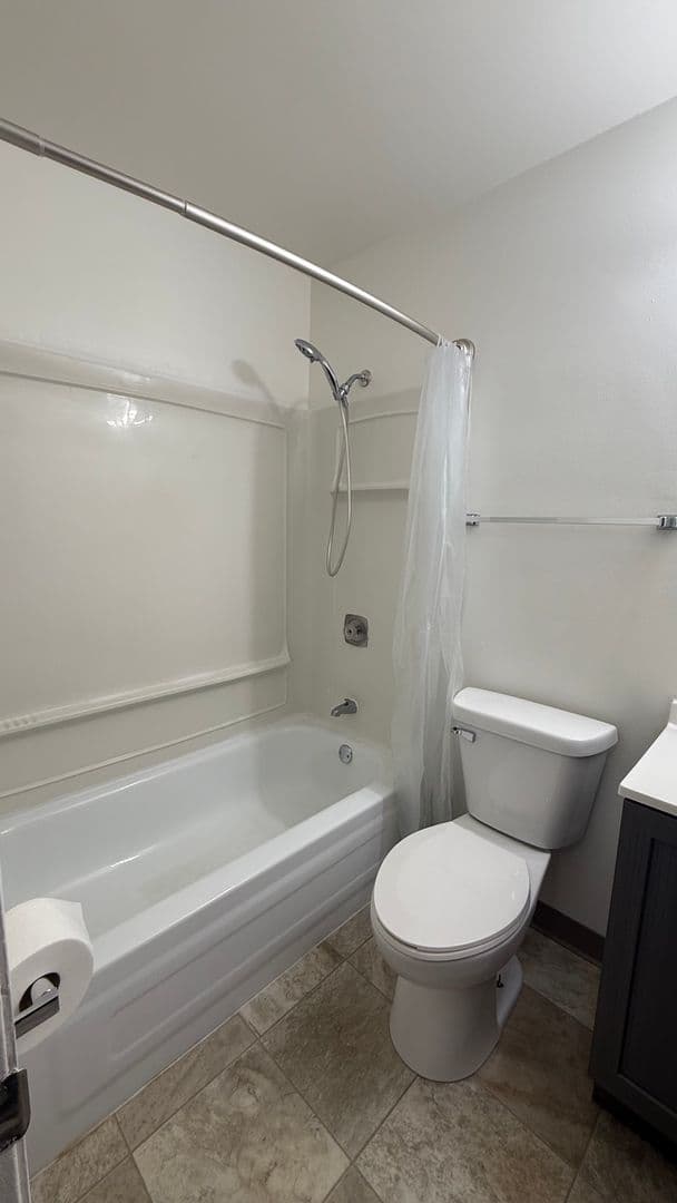Elkhorn Village Apartments 20 of 37