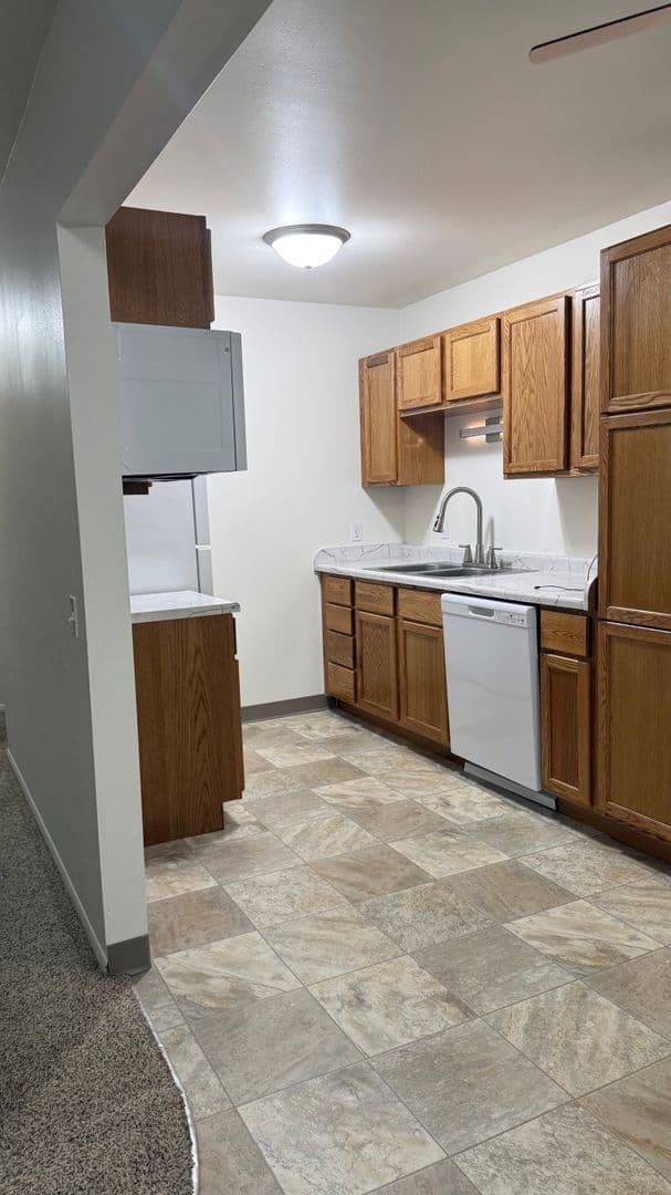 Elkhorn Village Apartments 63 of 76