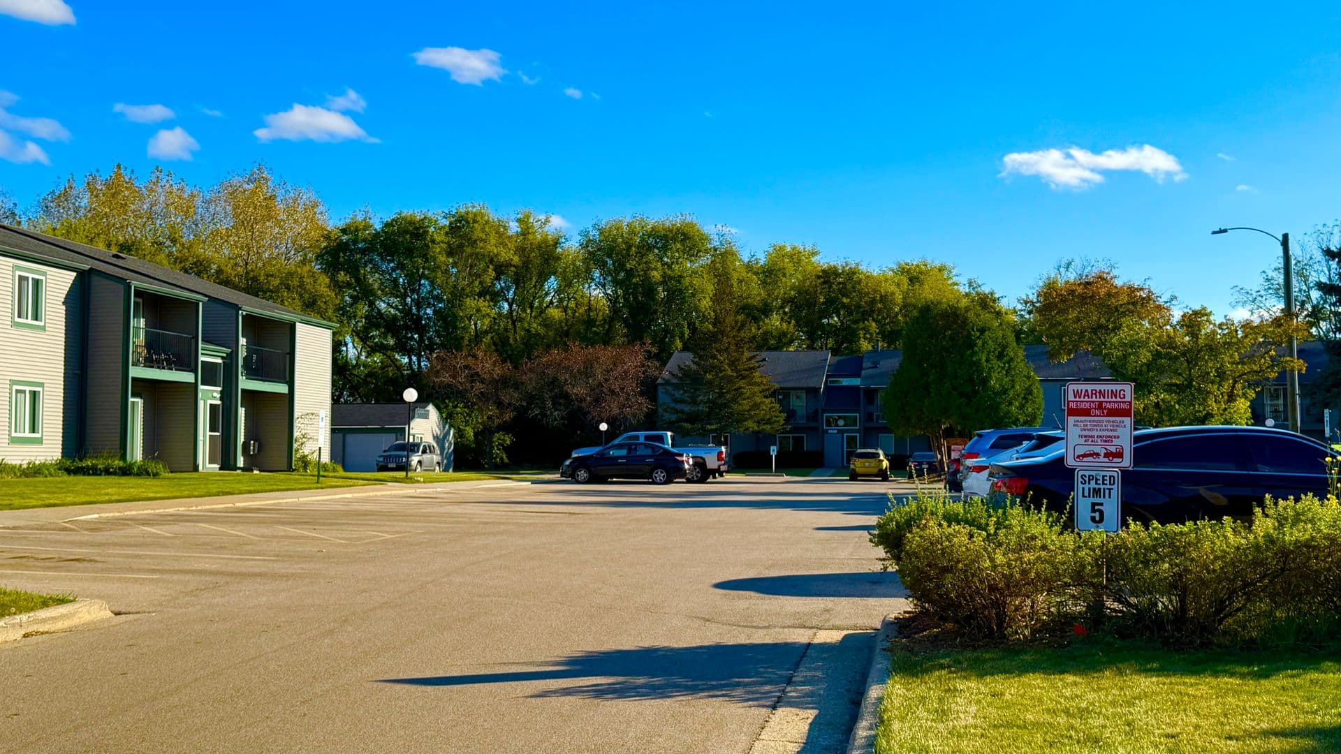 Elkhorn Village Apartments 33 of 43