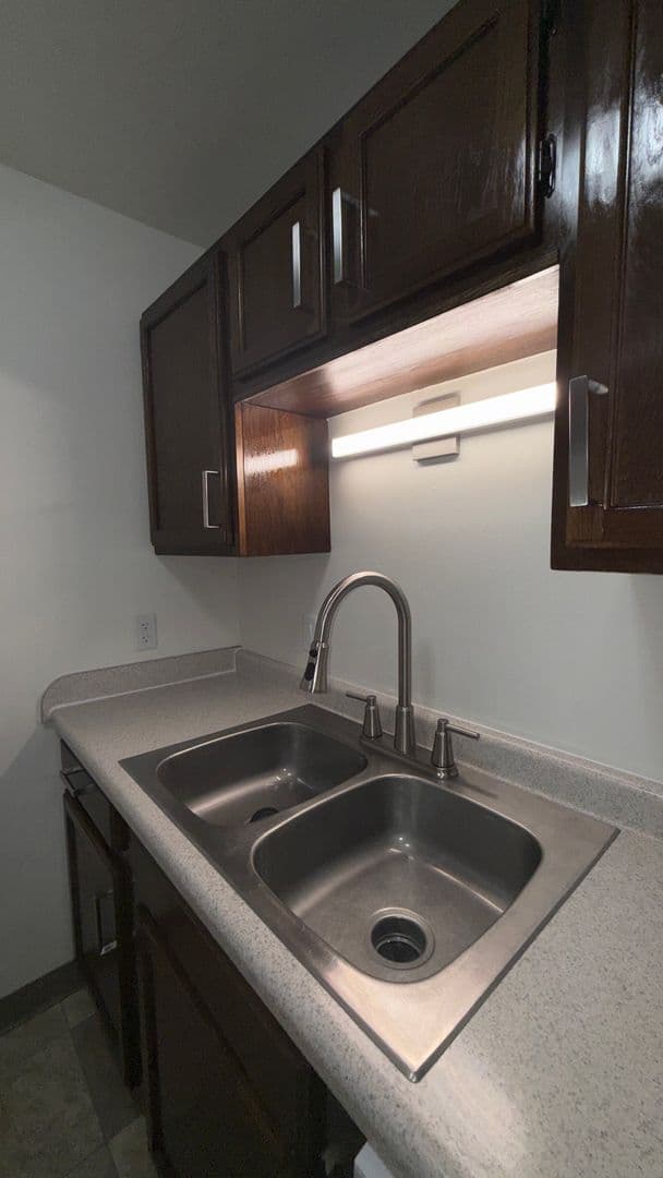 Elkhorn Village Apartments 5 of 31