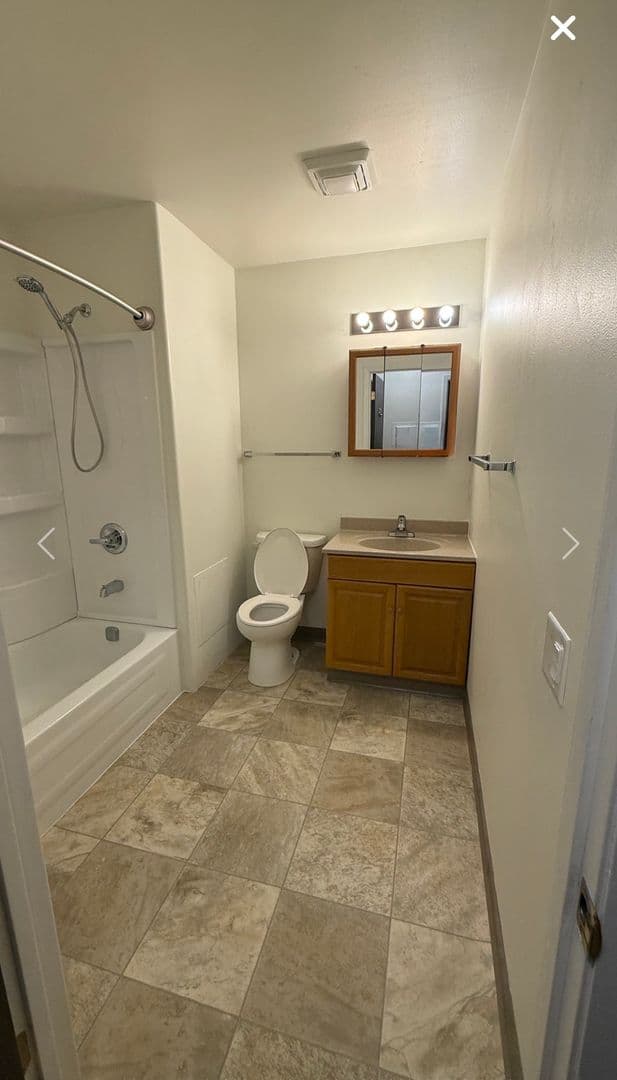 Elkhorn Village Apartments 15 of 43