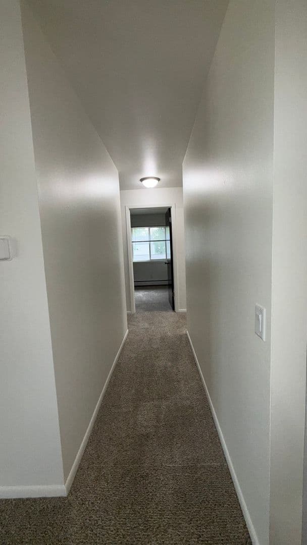 Elkhorn Village Apartments 9 of 31