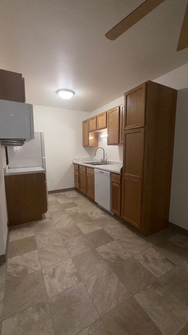 Elkhorn Village Apartments 37 of 76