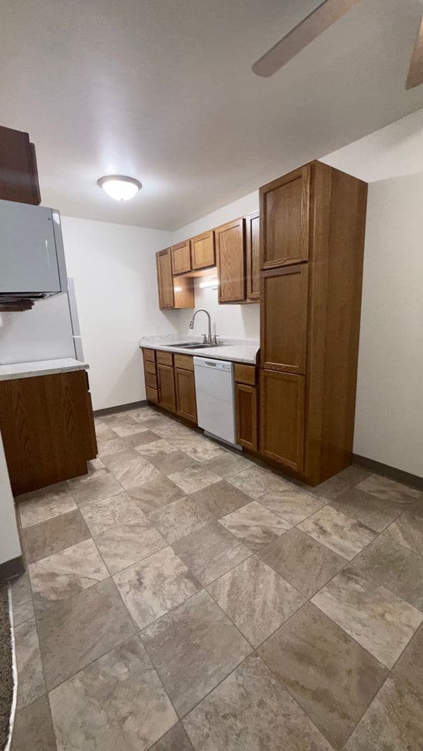 Elkhorn Village Apartments 56 of 76