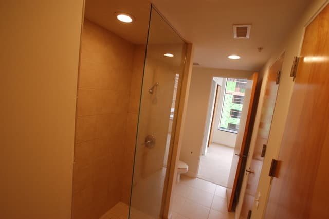 106 N High St., Unit 401 14 of 17