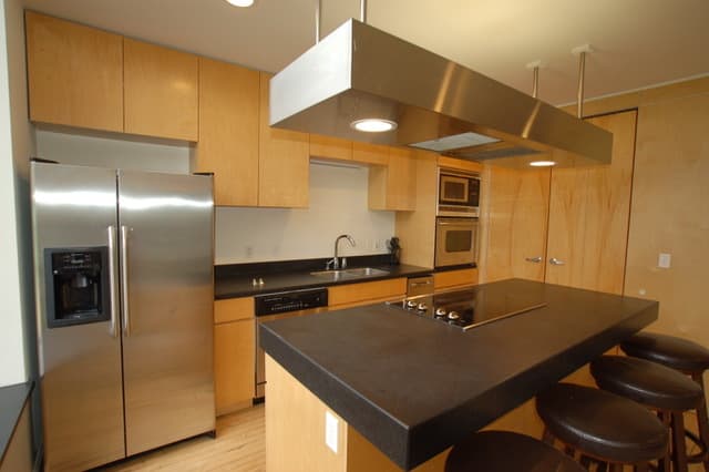 106 N High St., Unit 401 6 of 17