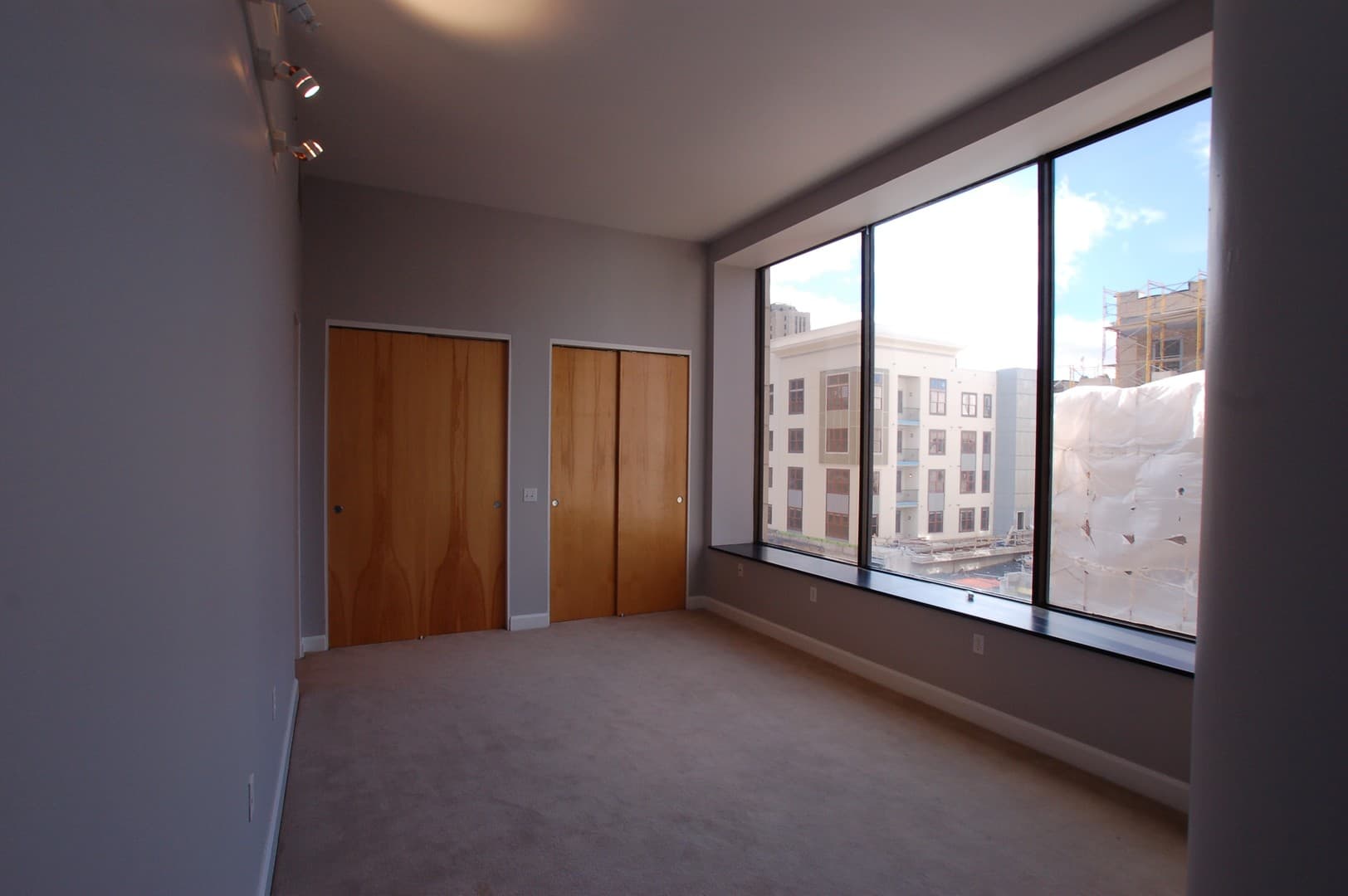106 N High St., Unit 401 17 of 17