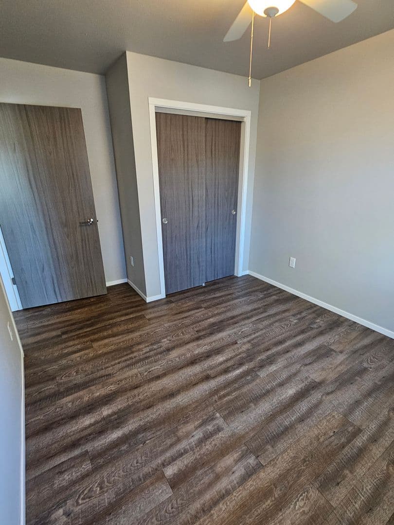 Plaza View Apartments 7 of 8