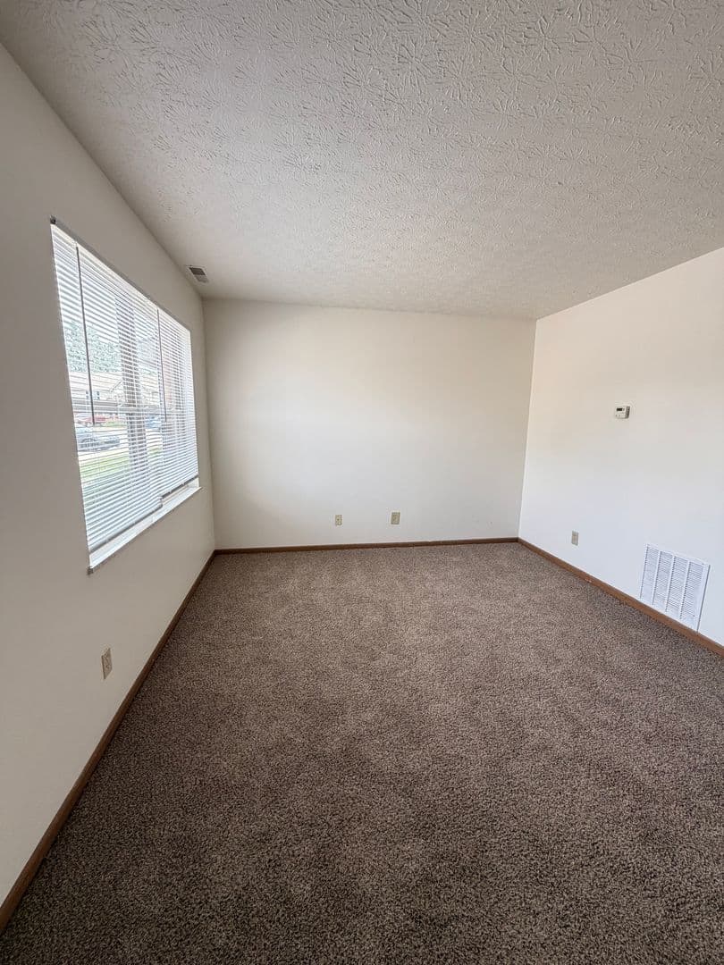 Jefferson Crossing Apartments 3 of 12