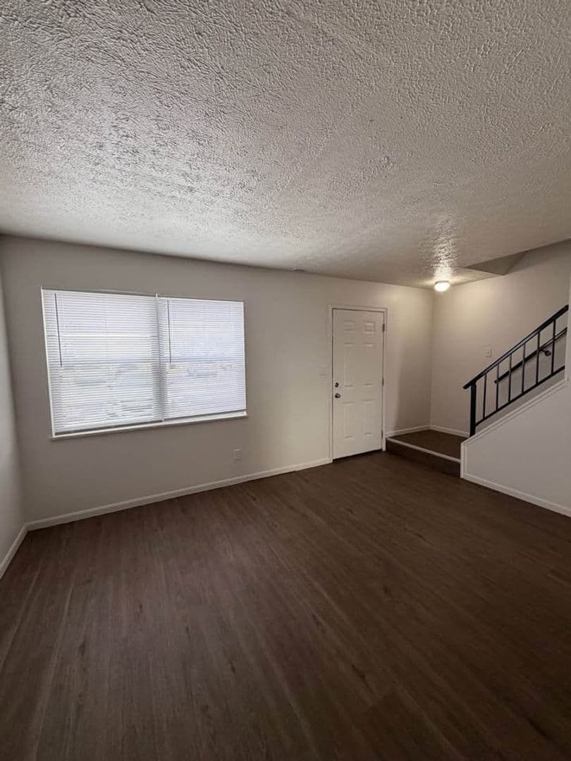 Jefferson Crossing Apartments 3 of 18