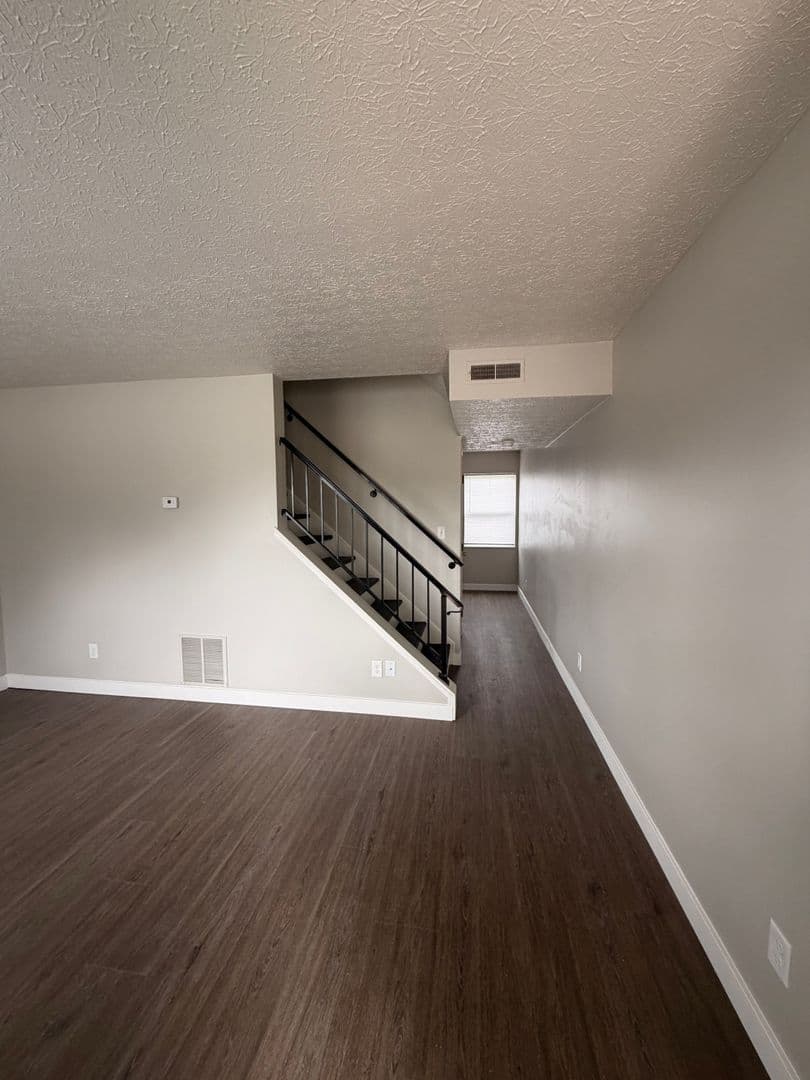 Jefferson Crossing Apartments 4 of 14