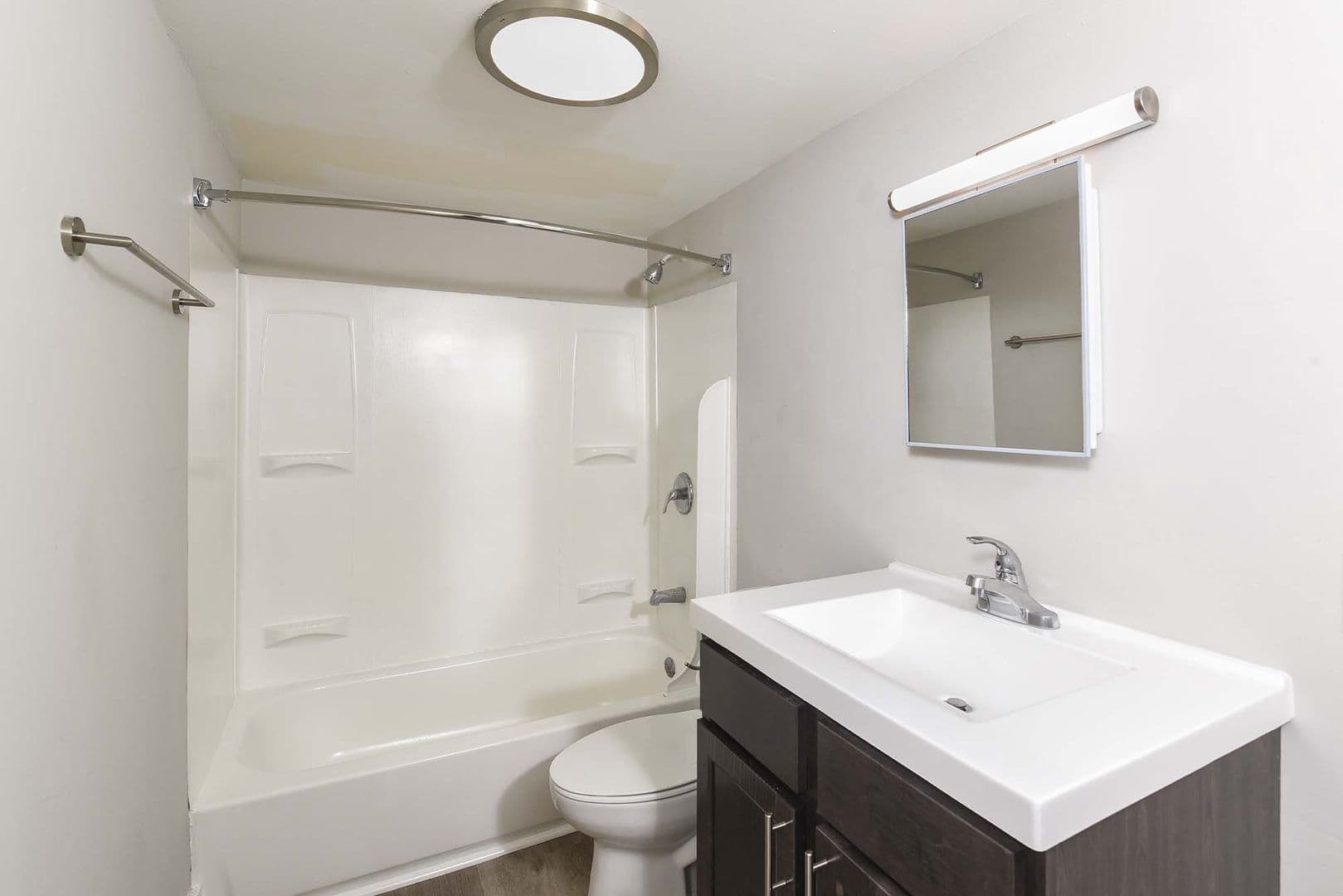 The George Apartment Homes 17 of 21