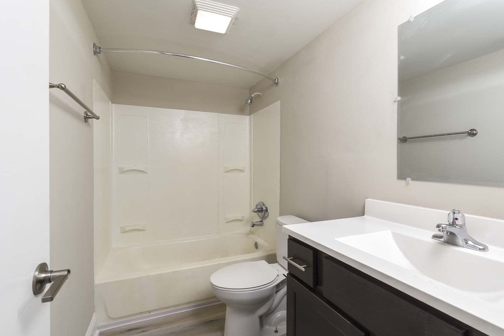 The George Apartment Homes 13 of 21
