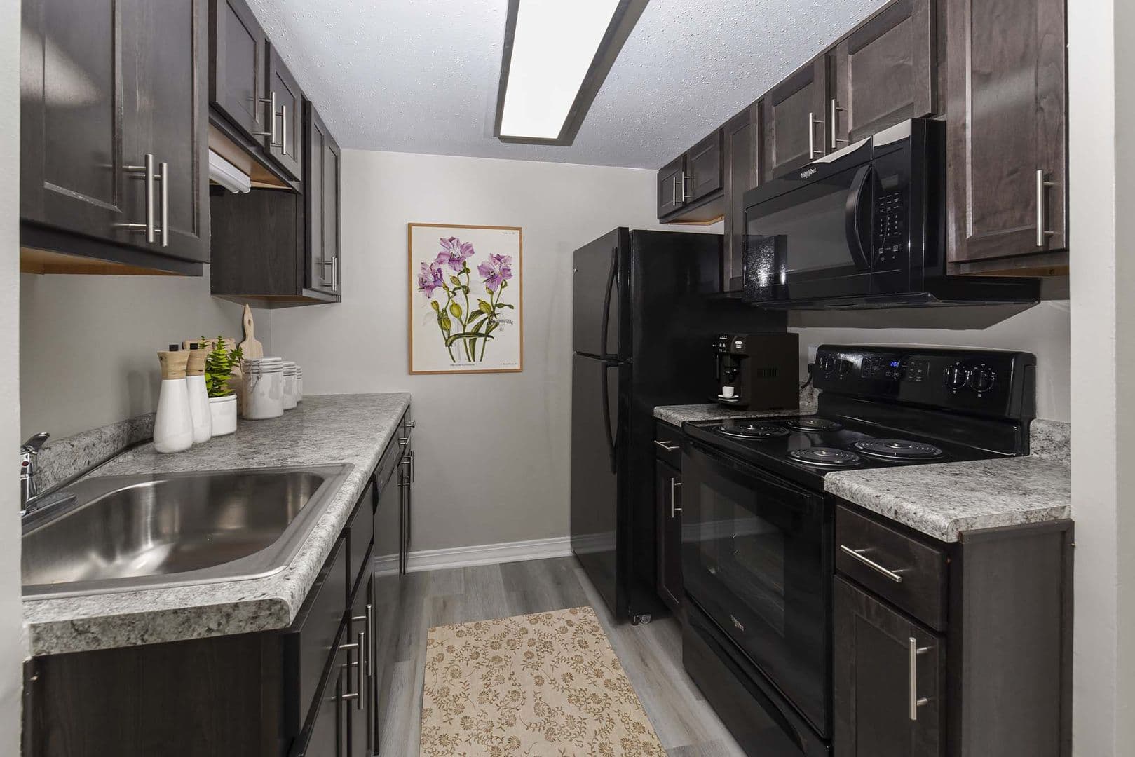 The George Apartment Homes 12 of 21