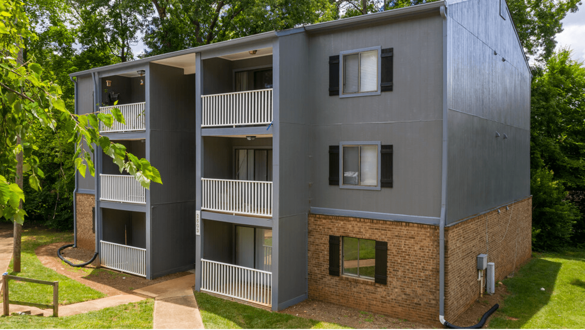Pine Knoll Apartments 8 of 8