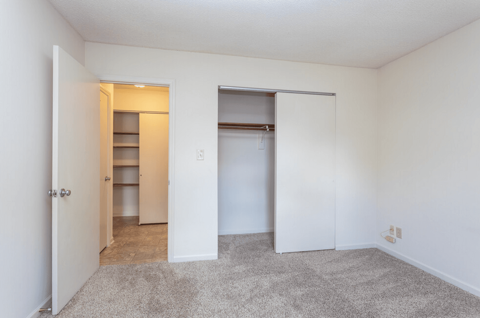 Pine Knoll Apartments 2 of 8