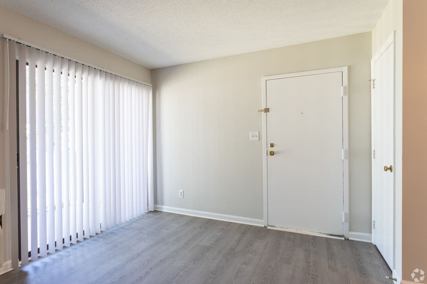 Pine Knoll Apartments 4 of 8