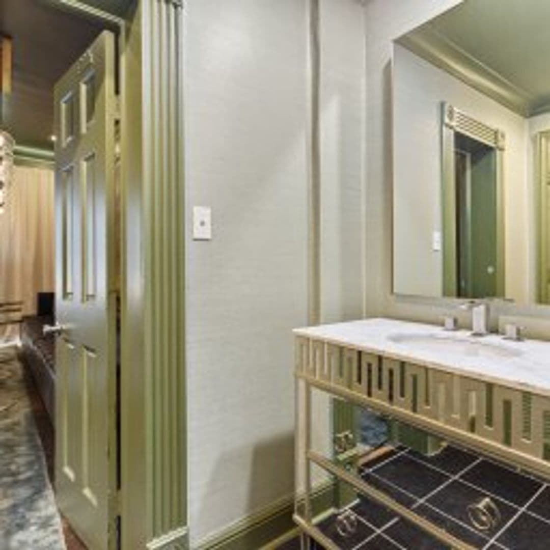 Grand Manor 35 of 39