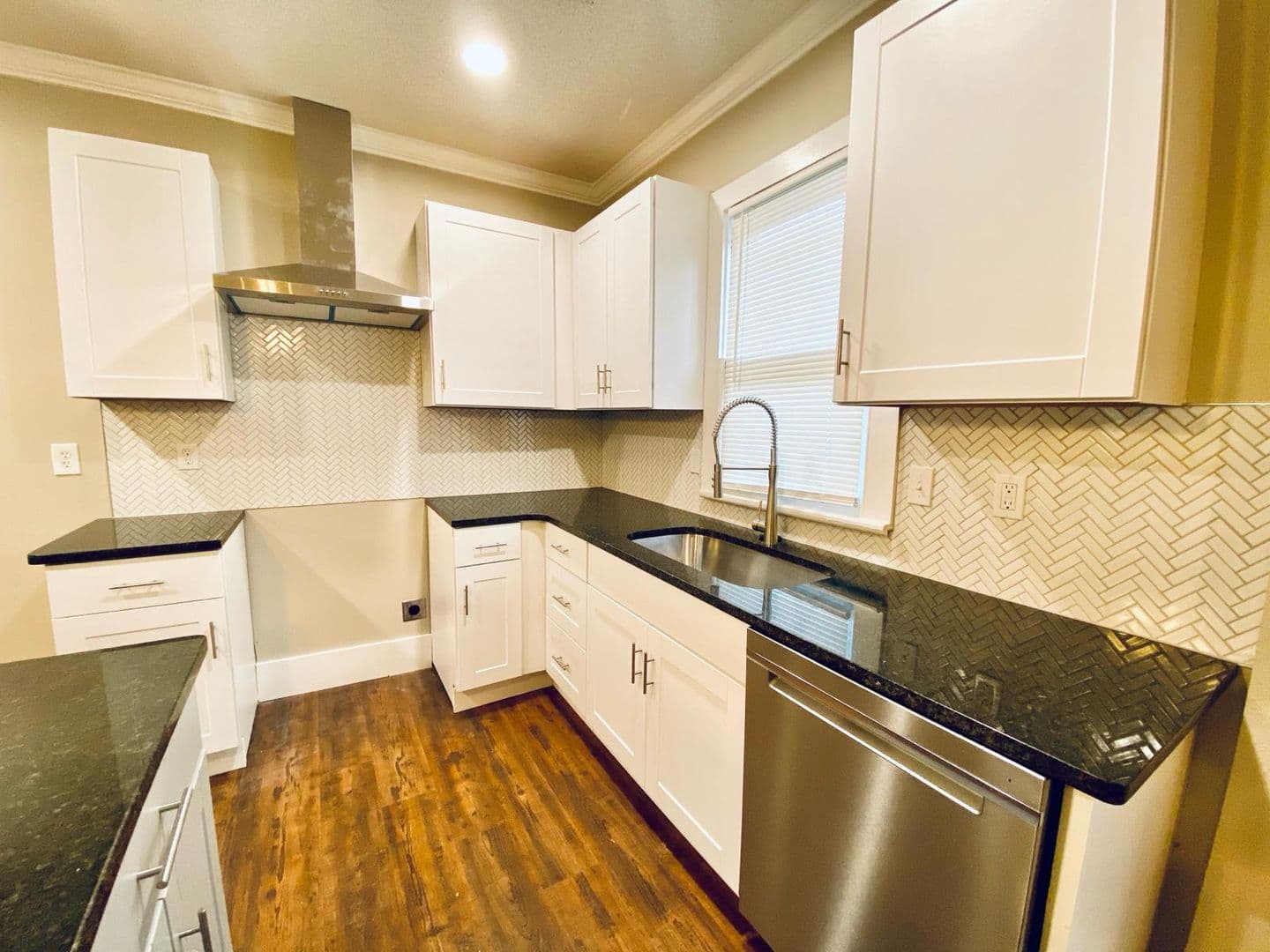 1029 Bruce Street 8 of 15