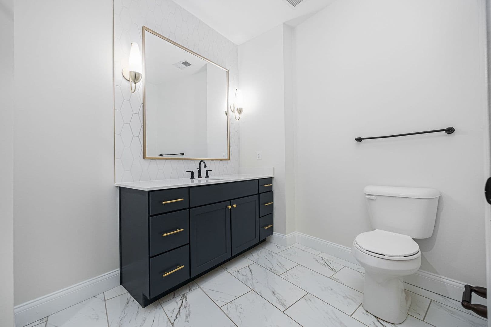 Luxe 23 45 of 129