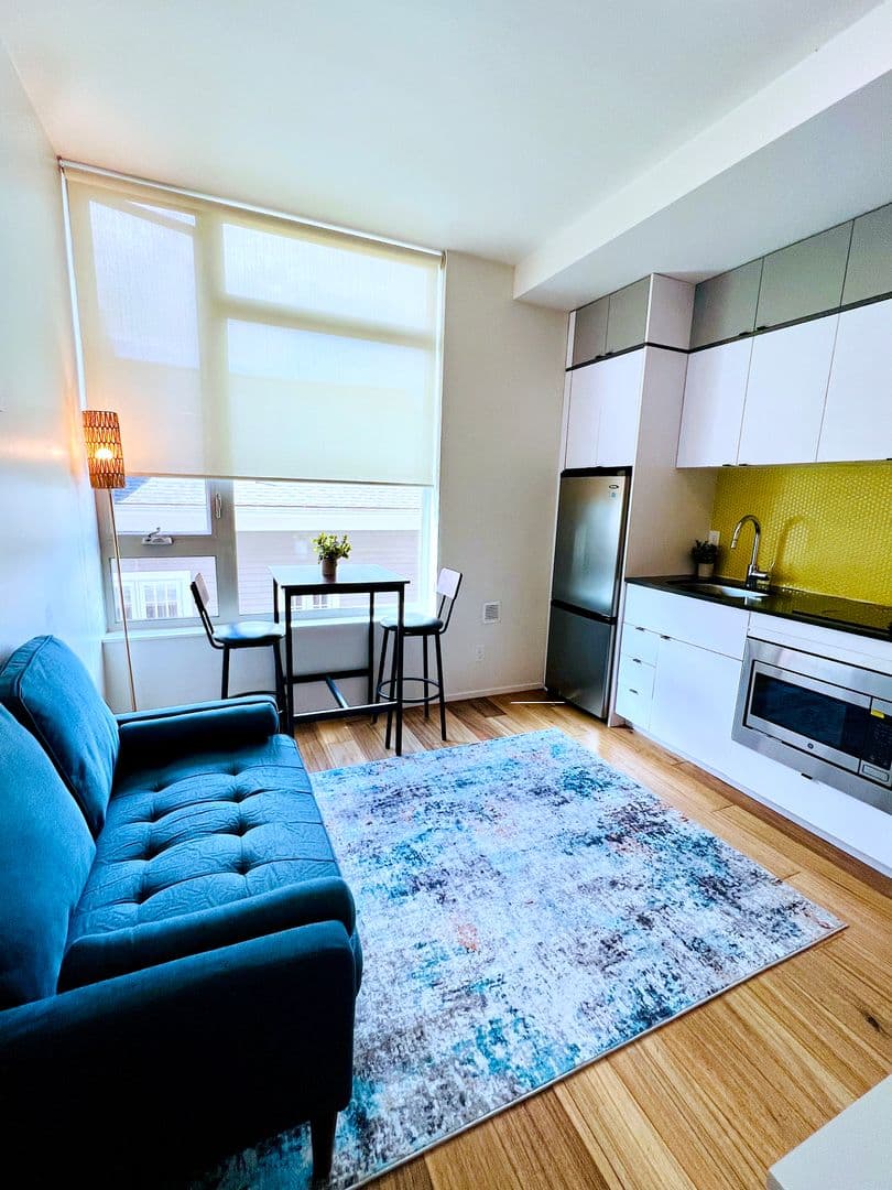 838 BG PLADHUS APTS 2 of 10