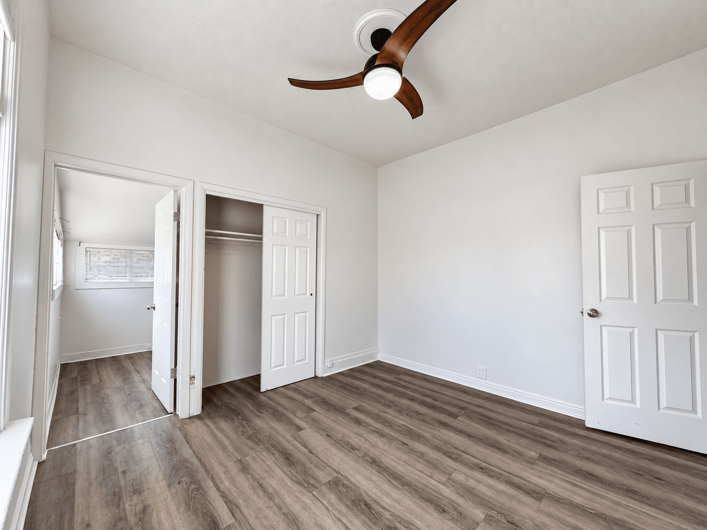 Charming SPACIOUS 2 Bedroom CONDO Apartment in the Heart of Salt Lake City 9 of 15