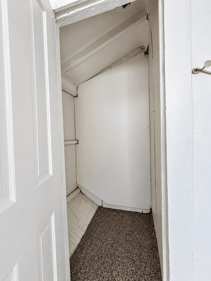 Charming SPACIOUS 2 Bedroom CONDO Apartment in the Heart of Salt Lake City 11 of 15