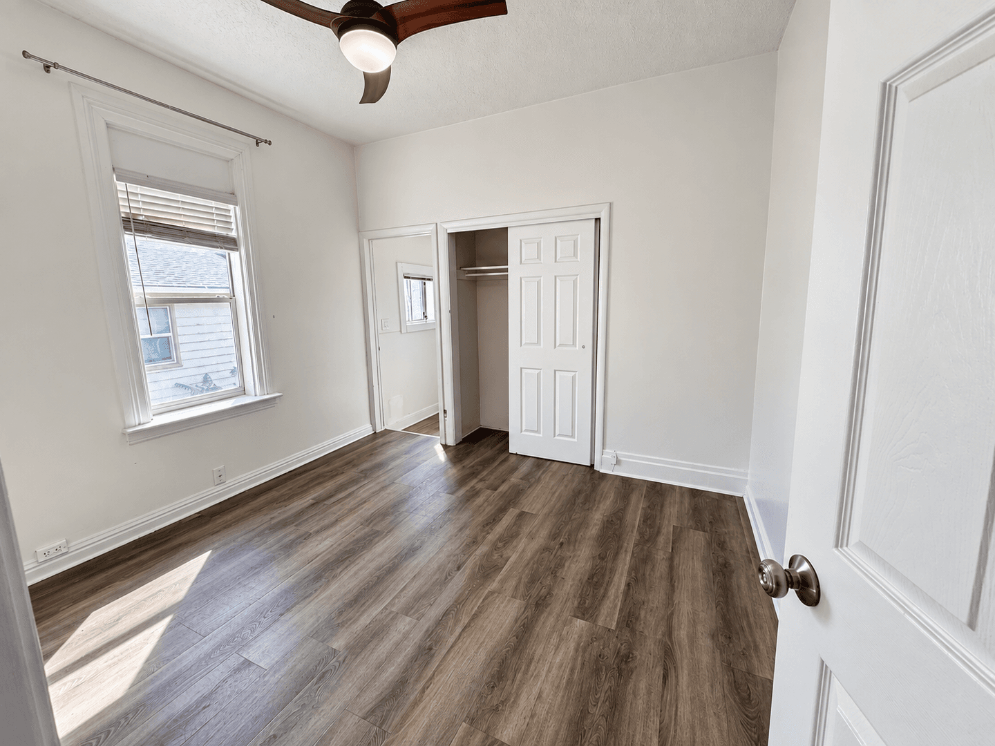 Charming SPACIOUS 2 Bedroom CONDO Apartment in the Heart of Salt Lake City 8 of 15