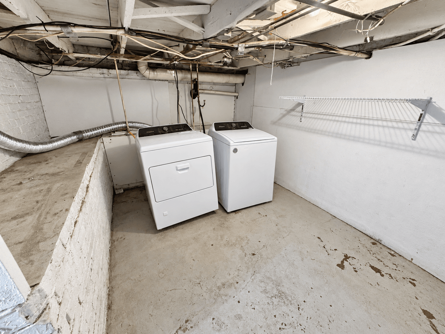 Charming SPACIOUS 2 Bedroom CONDO Apartment in the Heart of Salt Lake City 10 of 15