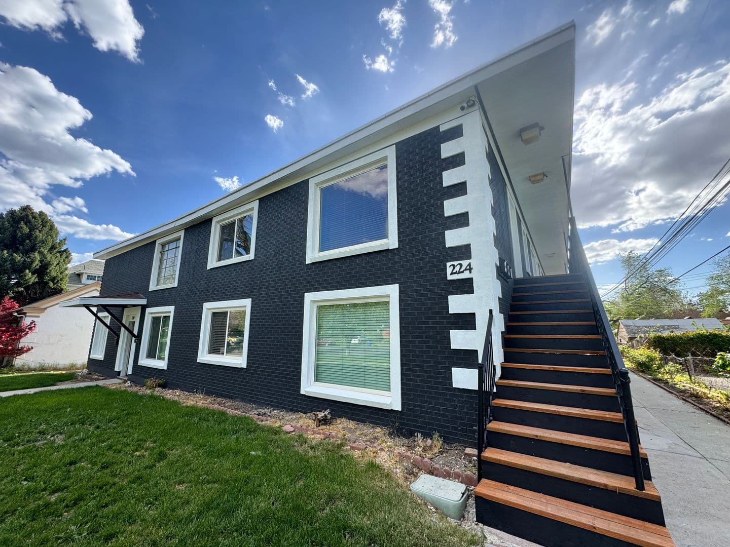 2-Bedroom SLC Apartment – Rent the Whole Unit or by the Room 2 of 8