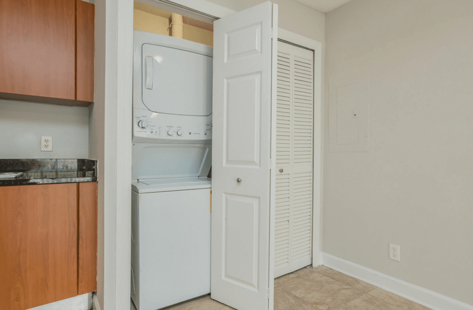 Atlantica Apartments 3 of 8