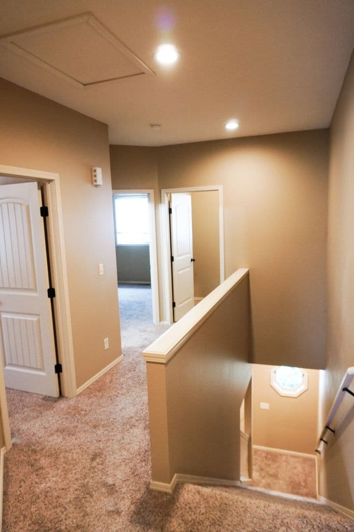 3-Bed Duplex w Garage, Yard, Balcony SPECIAL: $500 off November Rent 8 of 17