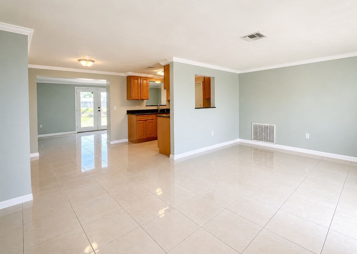 12812 4TH Isle Hudson, FL 34667-1986 3 of 15