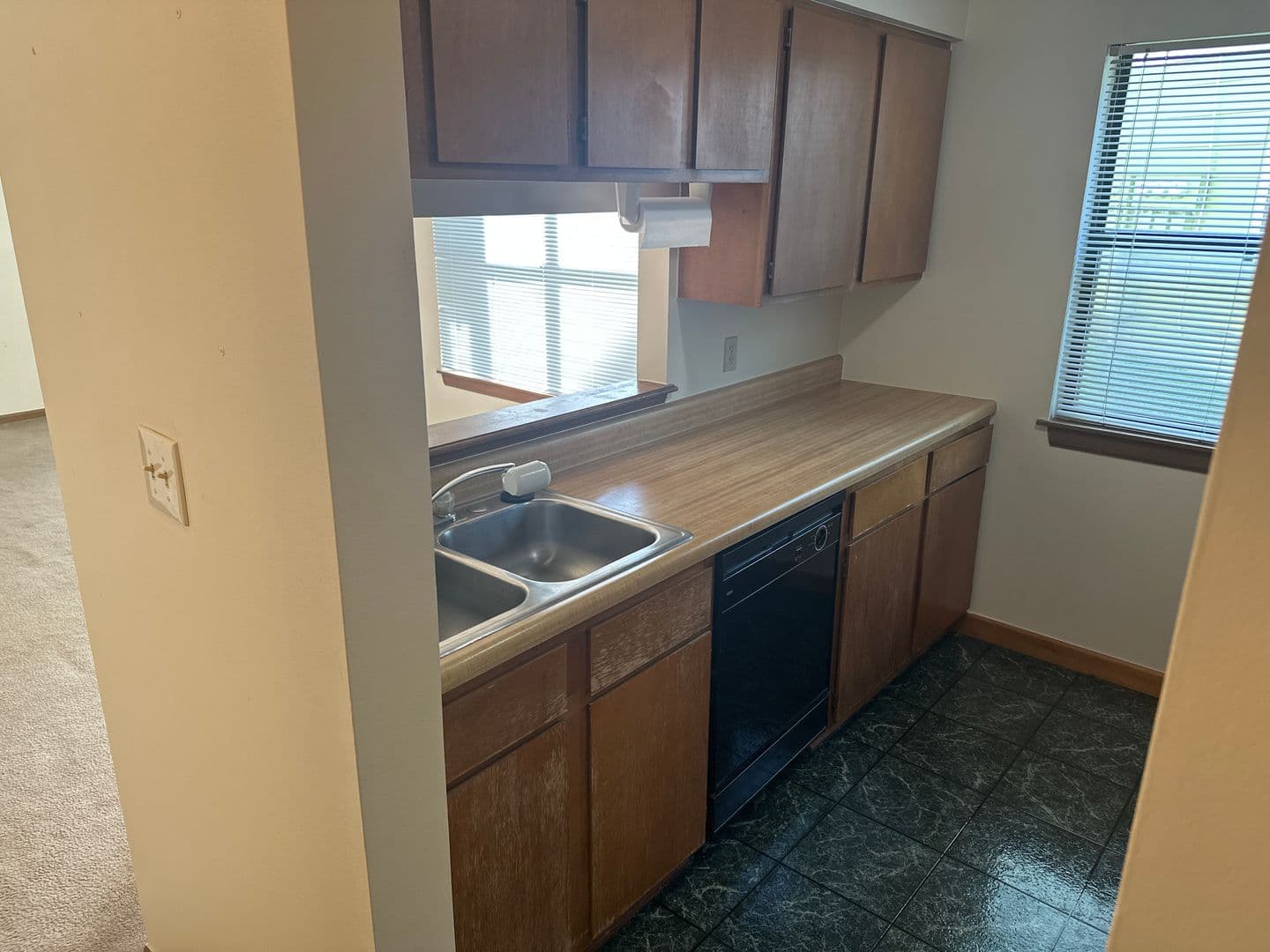 Sunrise Terrace Apartments 4 of 10