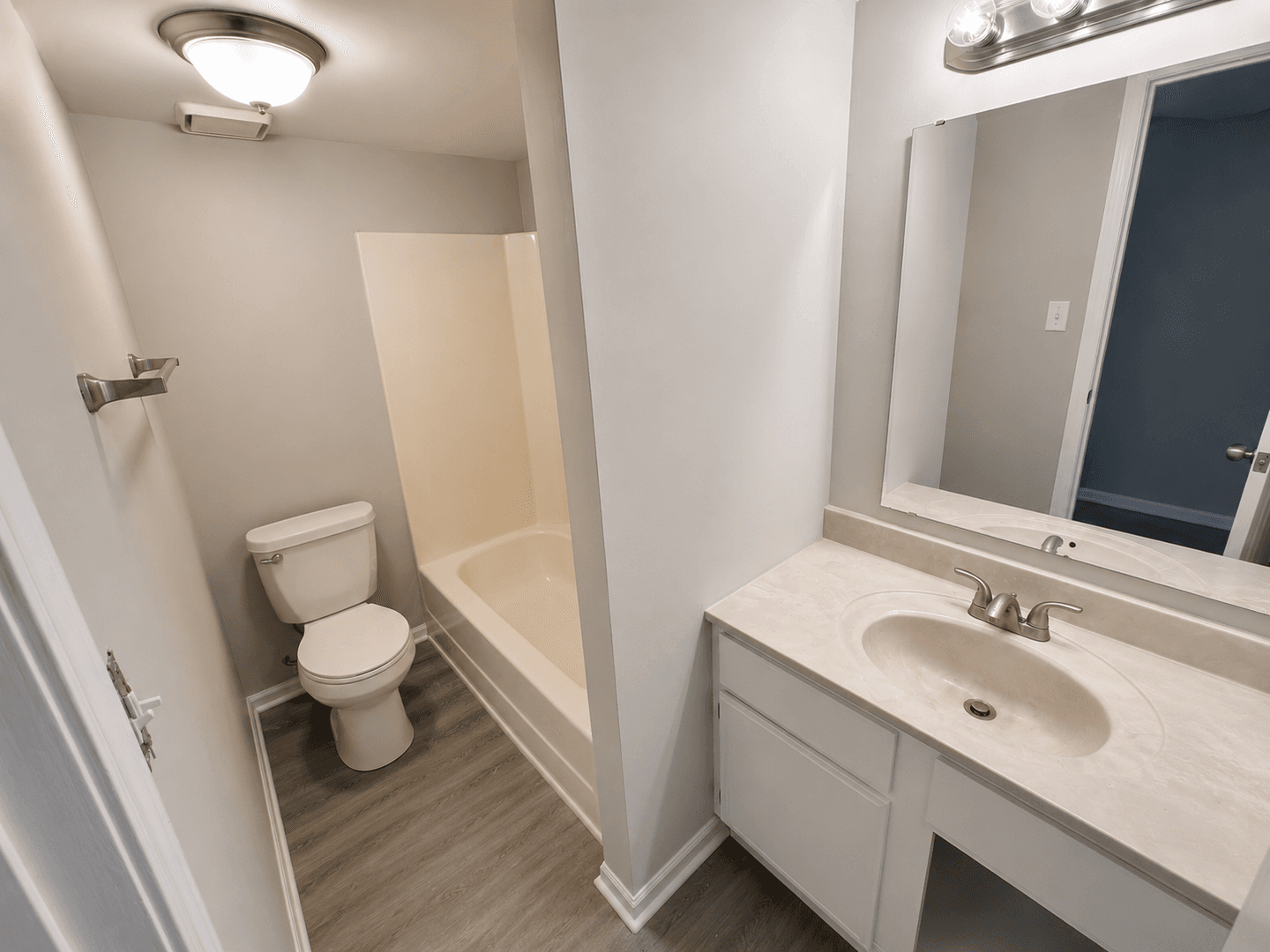 Sunrise Terrace Apartments 6 of 7