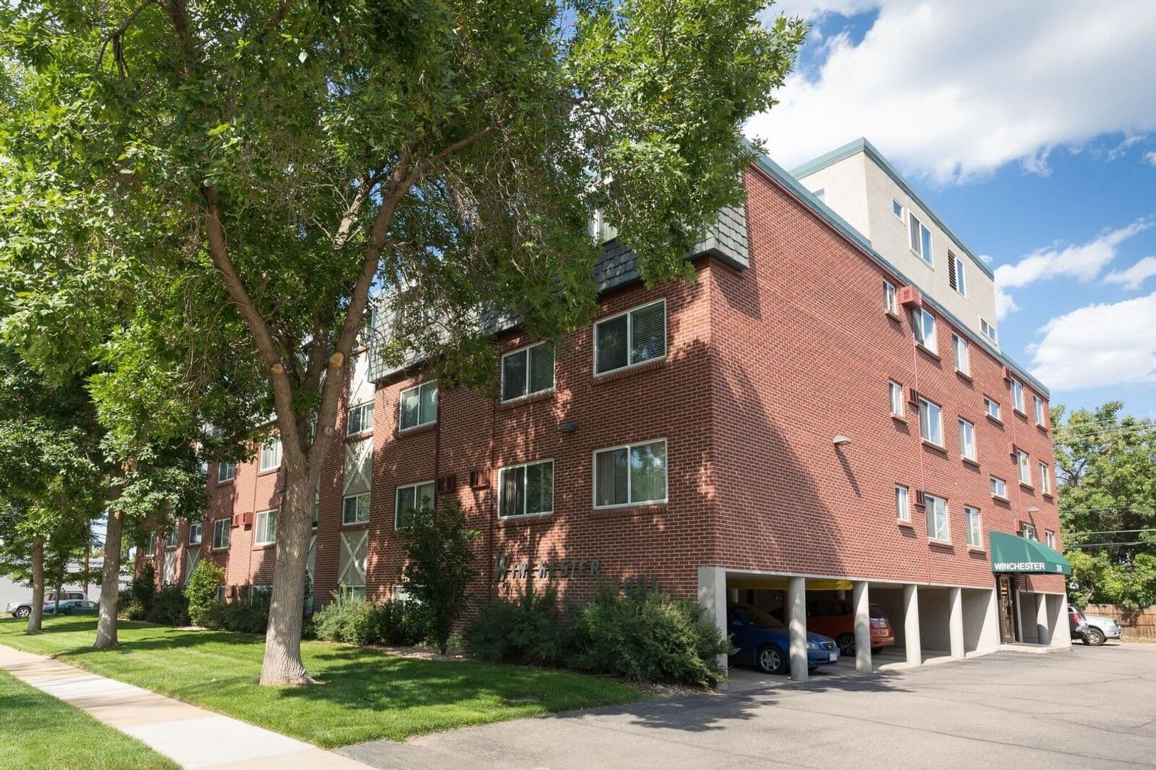 Winchester &amp; Browning Apartments 6 of 9