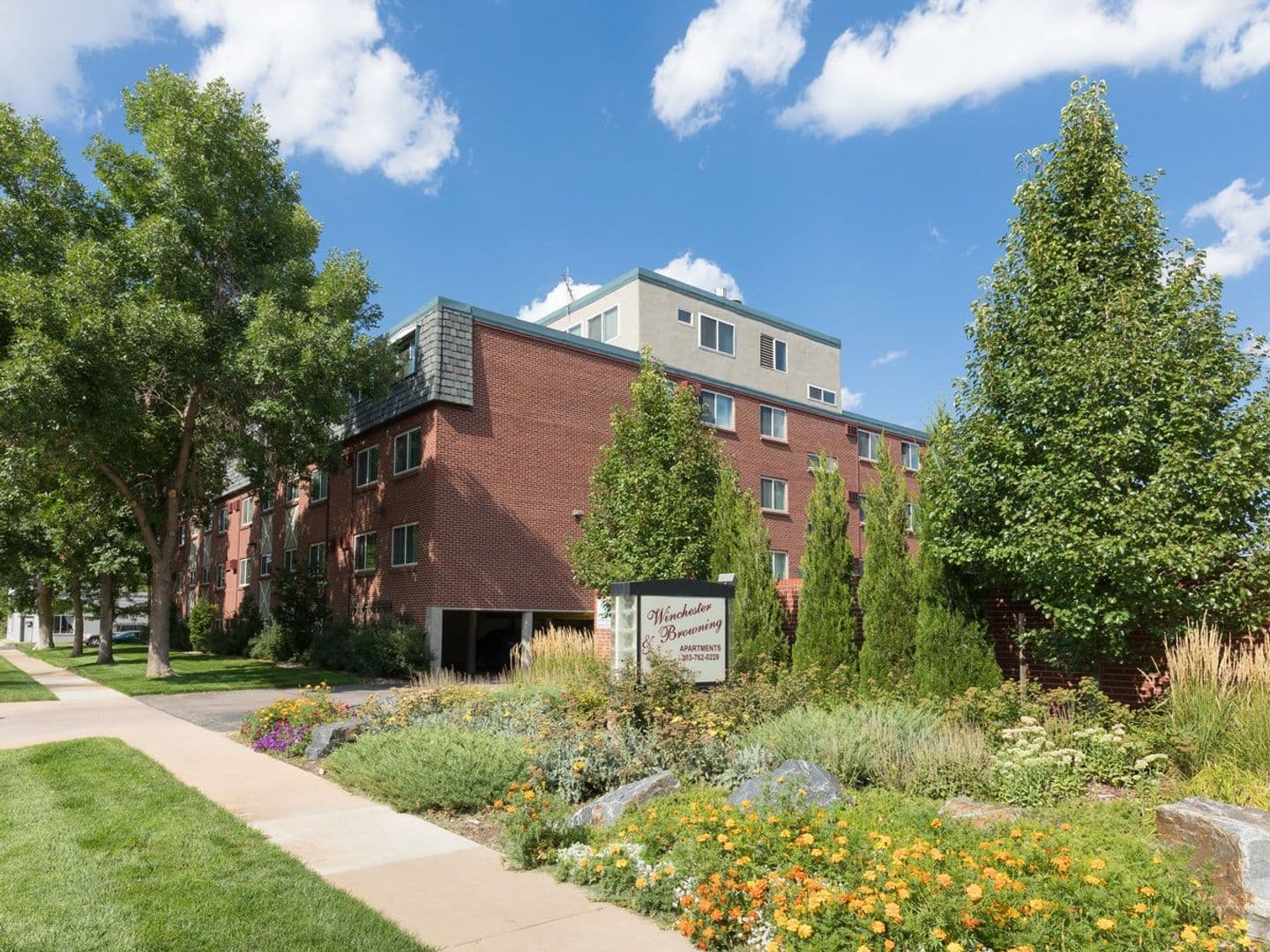 Winchester &amp; Browning Apartments 6 of 10