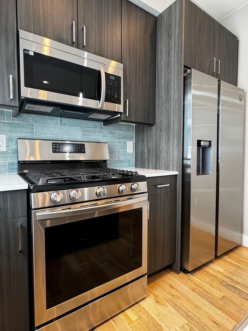 Two Bedroom Townhome with 2 bathrooms | Spacious 843 sf ONLY $1795 20 of 32