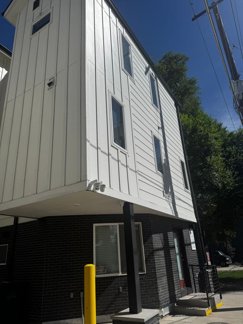Two Bedroom Townhome with 2 bathrooms | Spacious 843 sf ONLY $1795 14 of 32