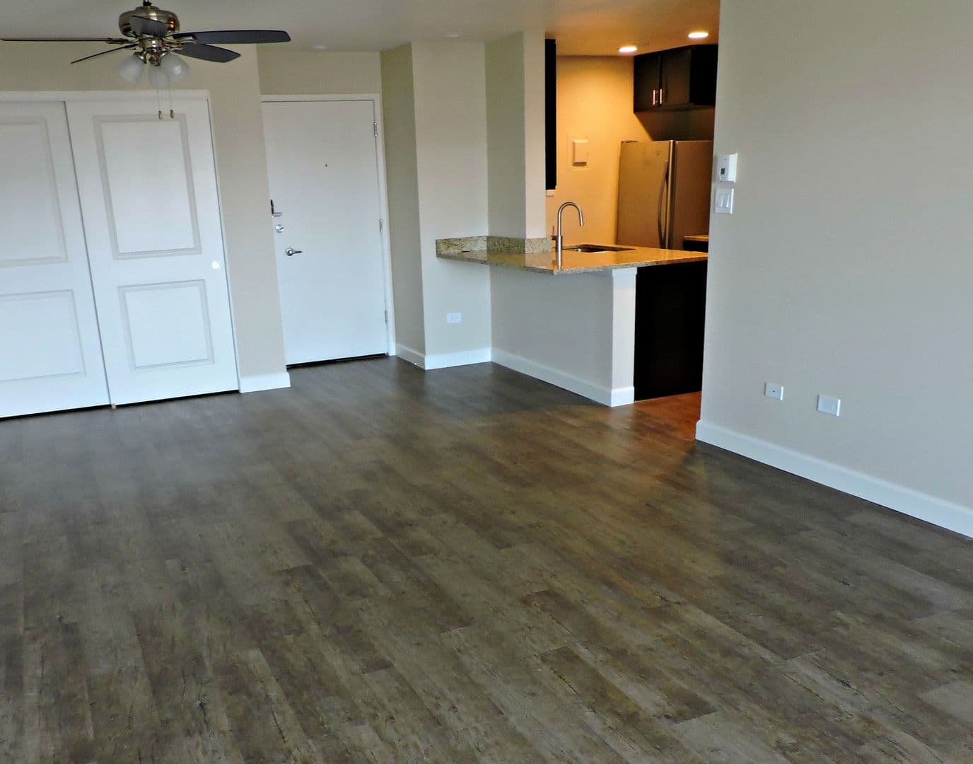 Somerset Apartments 2 of 8
