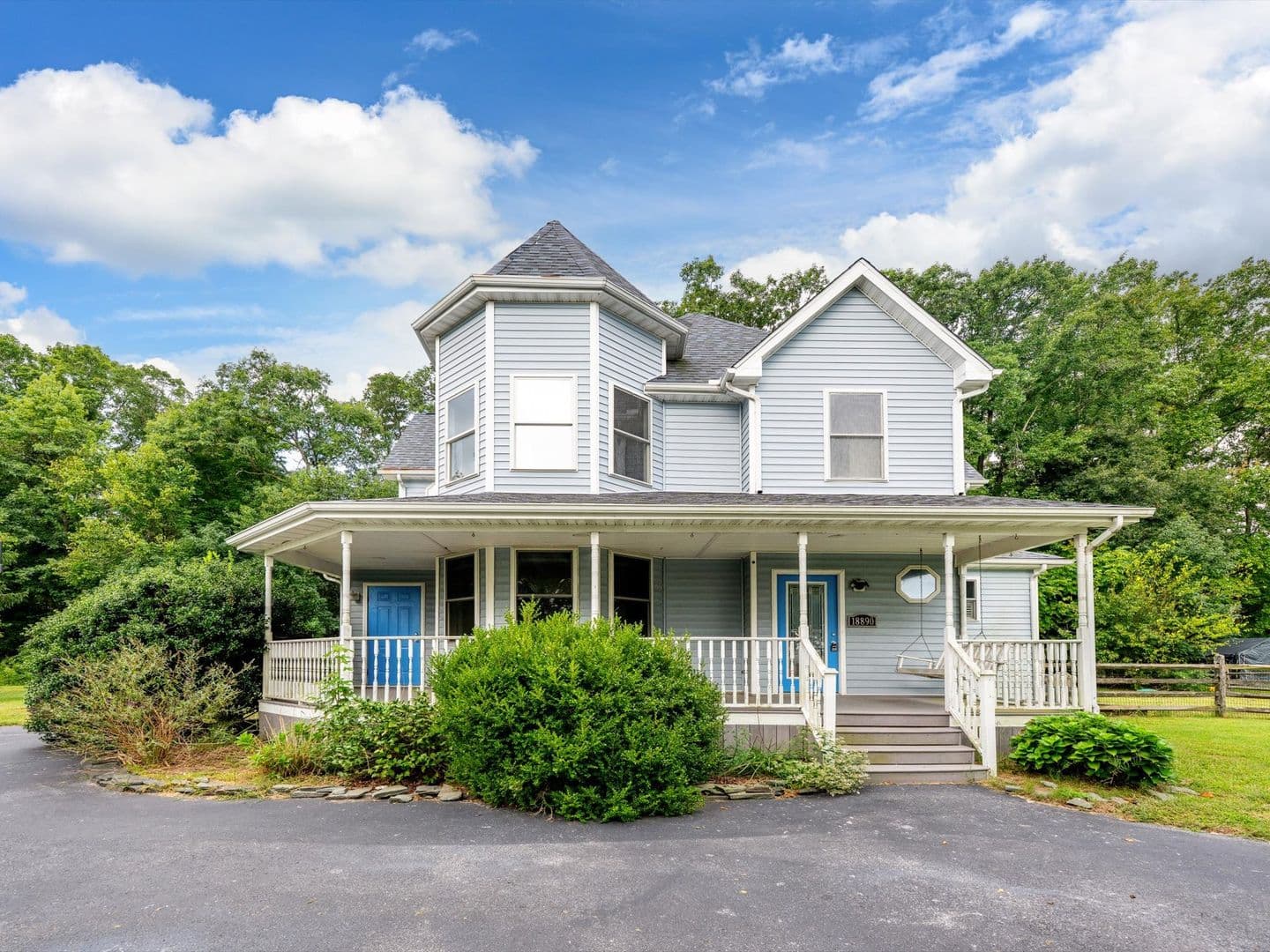 18890 Harbeson Rd 1 of 8