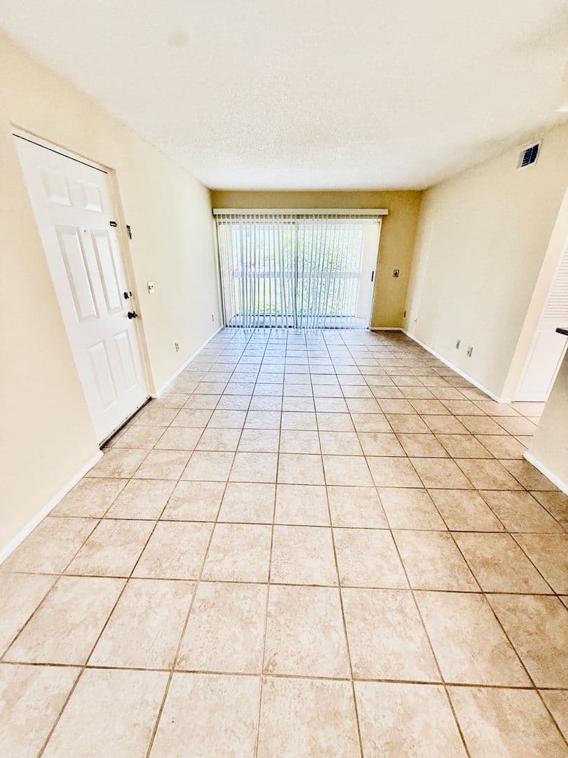 915 Sonesta Avenue NE #203 4 of 43