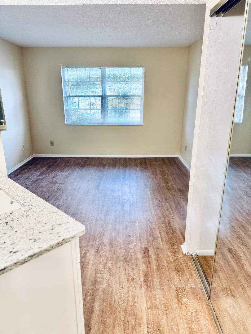 915 Sonesta Avenue NE #203 16 of 43