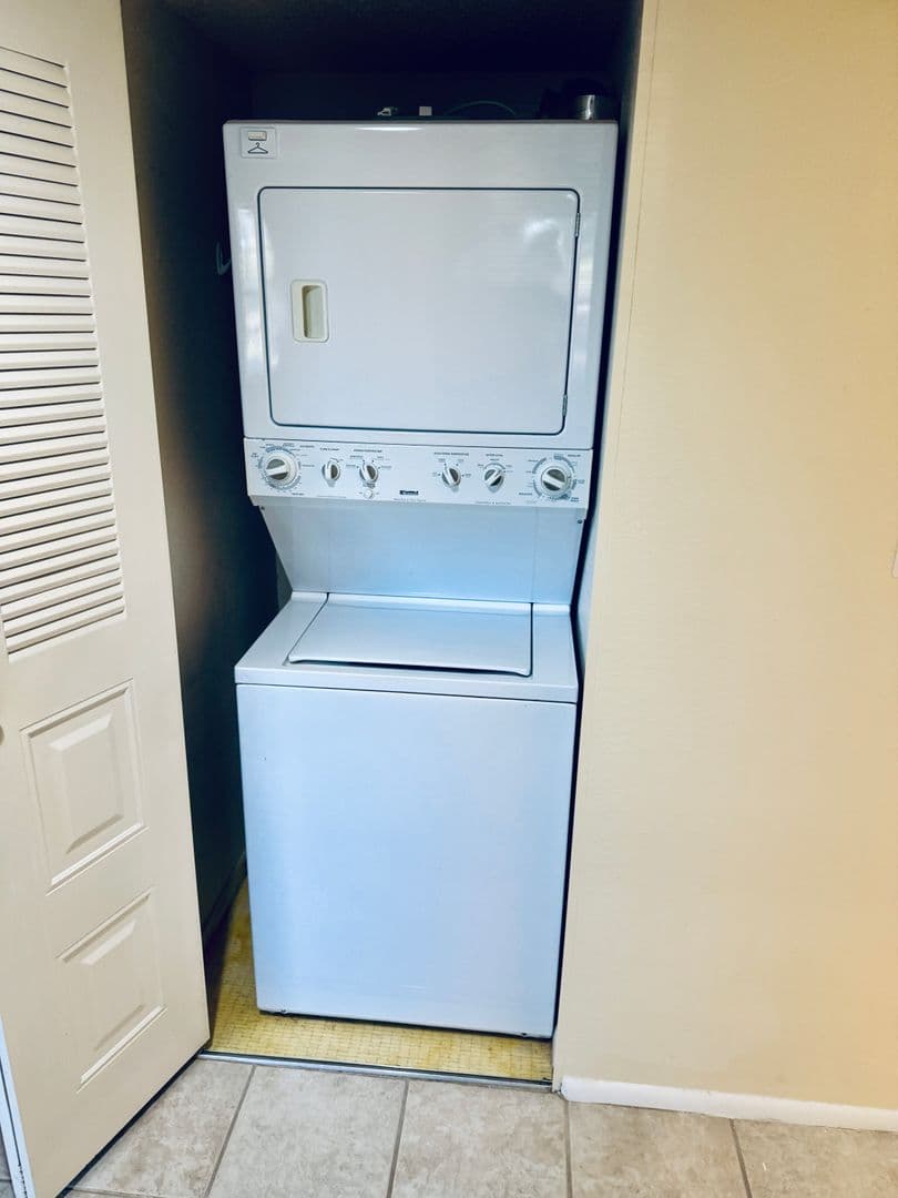 915 Sonesta Avenue NE #203 19 of 43