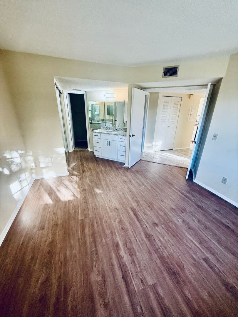 915 Sonesta Avenue NE #203 12 of 43