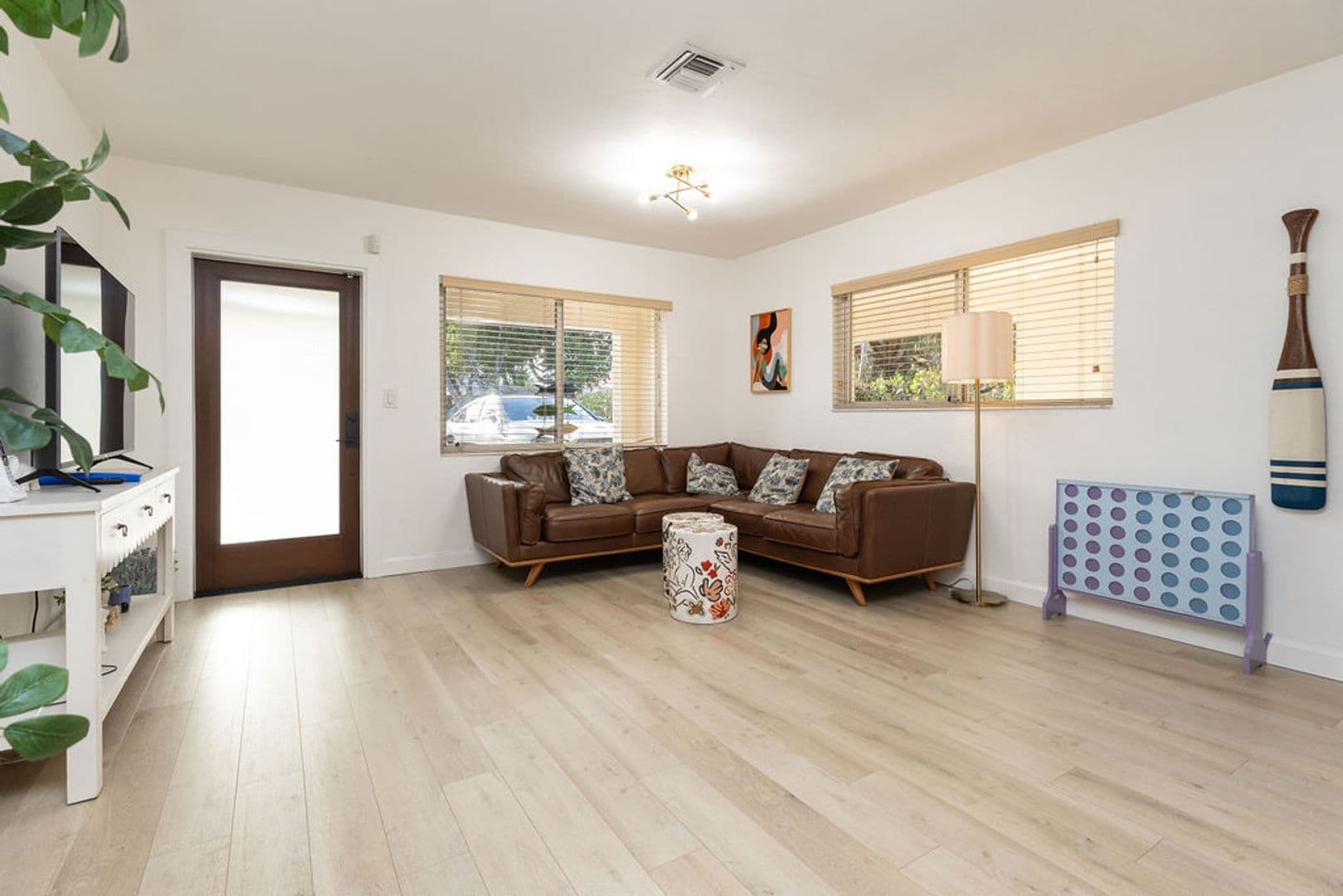 632 SW 8th Avenue 4 of 30