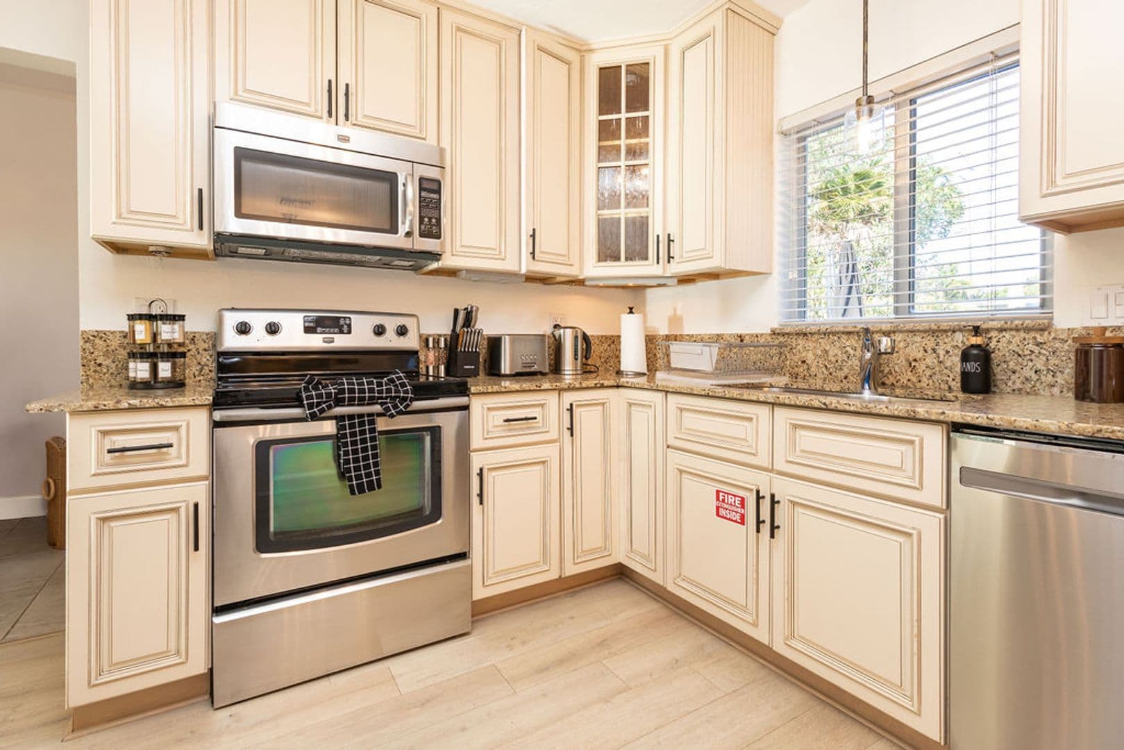 632 SW 8th Avenue 15 of 30