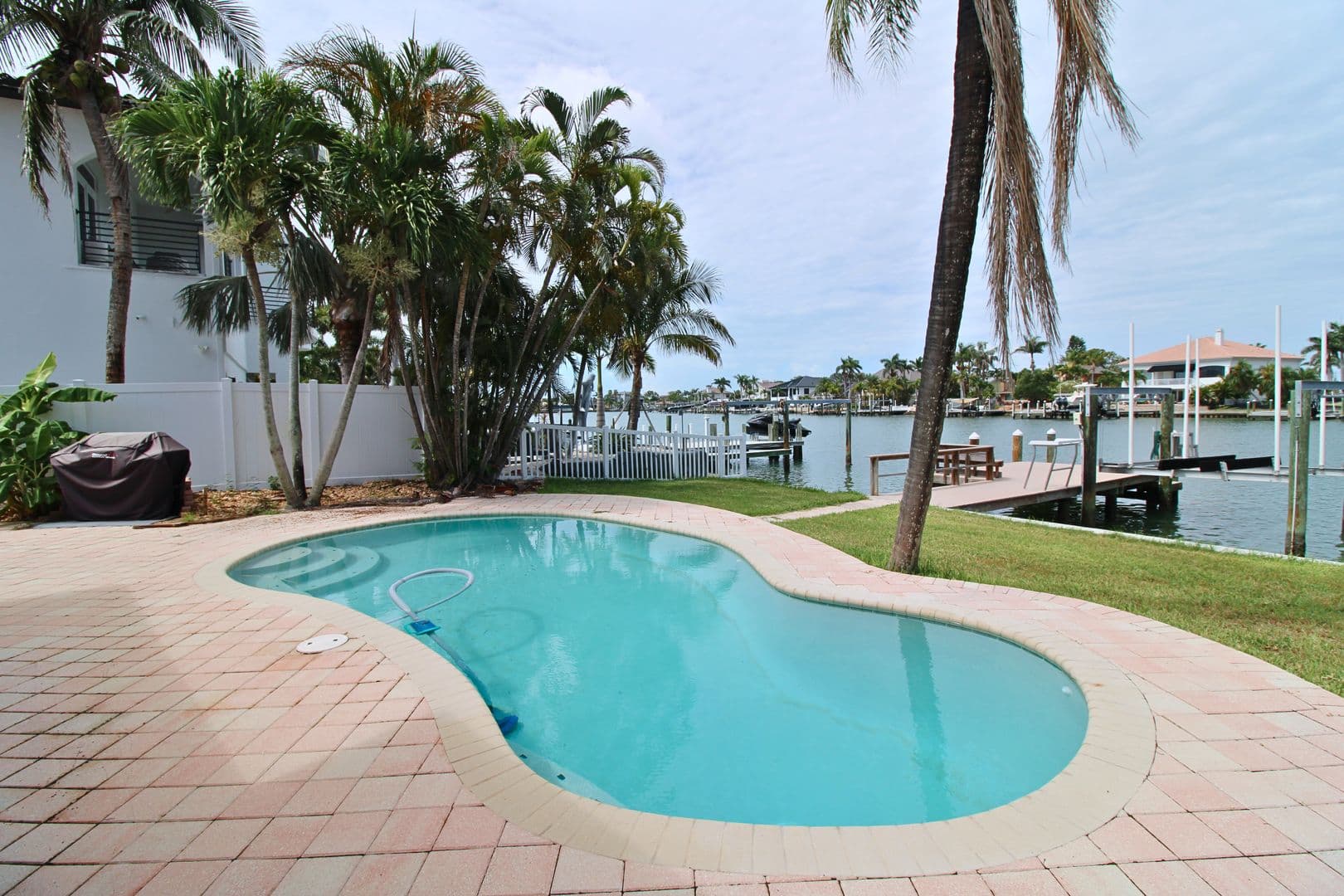 10128 Yacht Club Dr 24 of 26