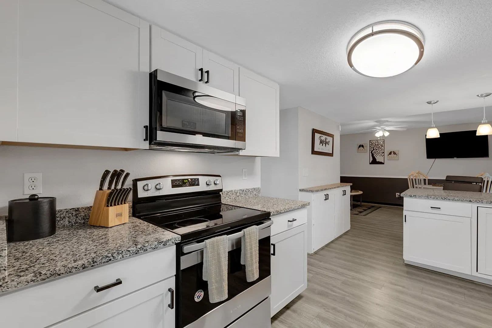 14462 91st Ave 11 of 30